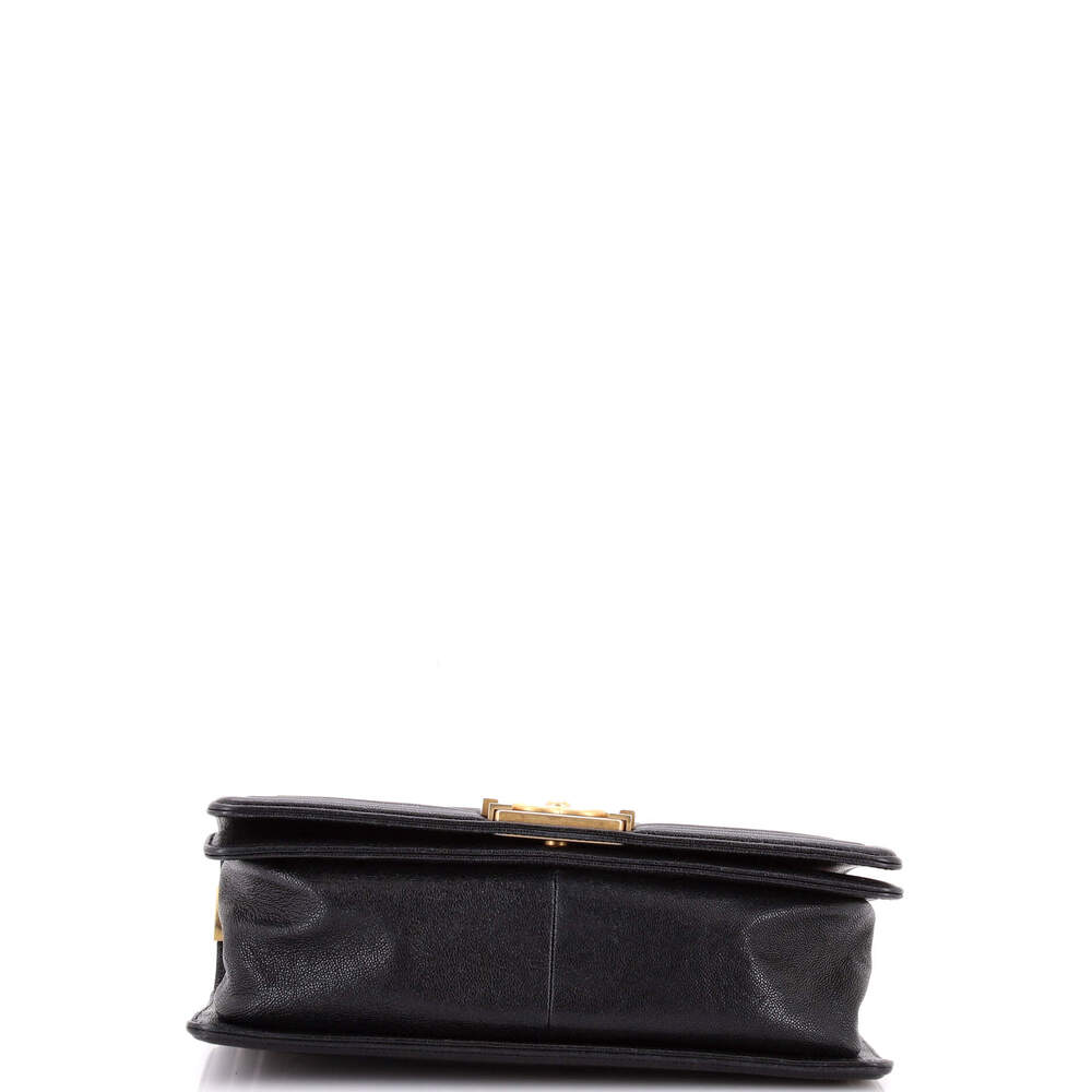 Chanel Boy Flap Bag Chevron Caviar New #246426C42B - Picture 4 of 7